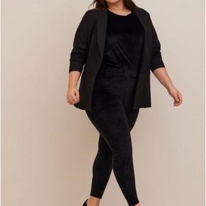 Torrid Size 0 Full Length Signature Waist Ruched Black Velour Side Legging